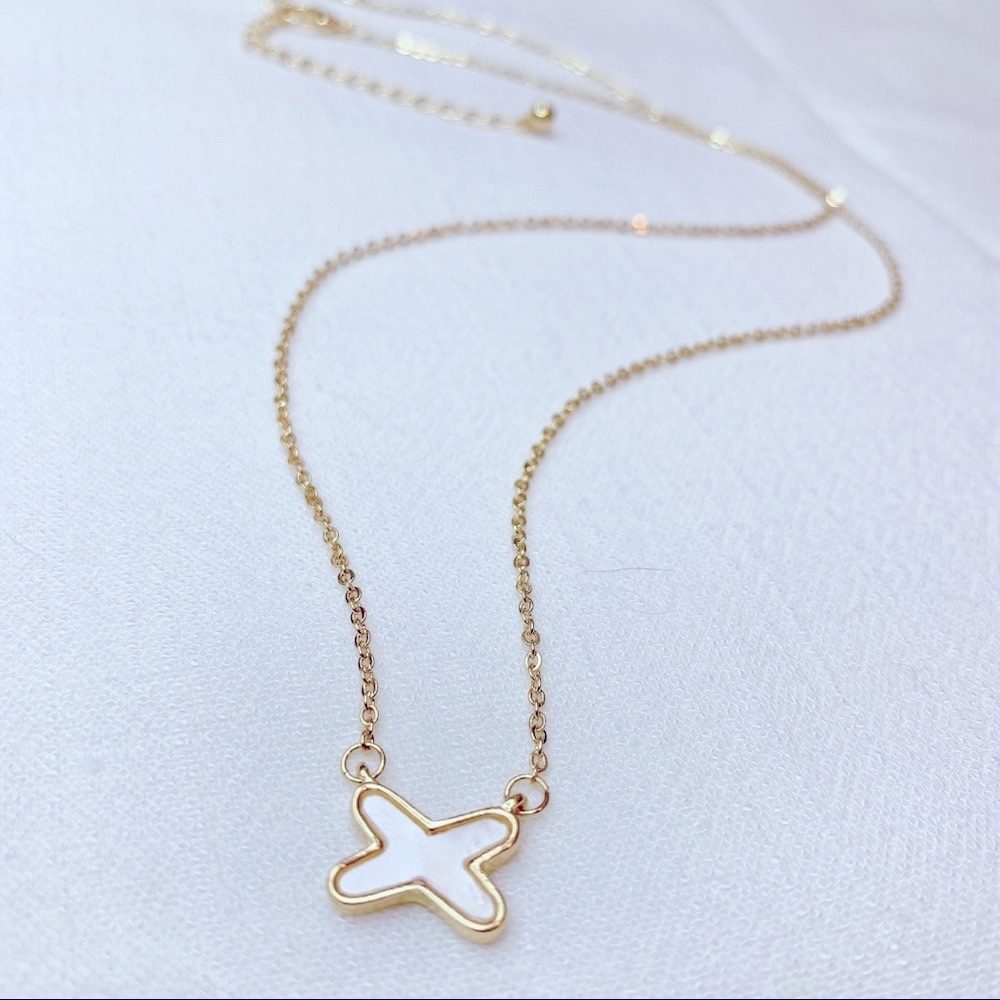 ❣️$25/3❣️ Little X Mother of Pearl Pendant Necklace
